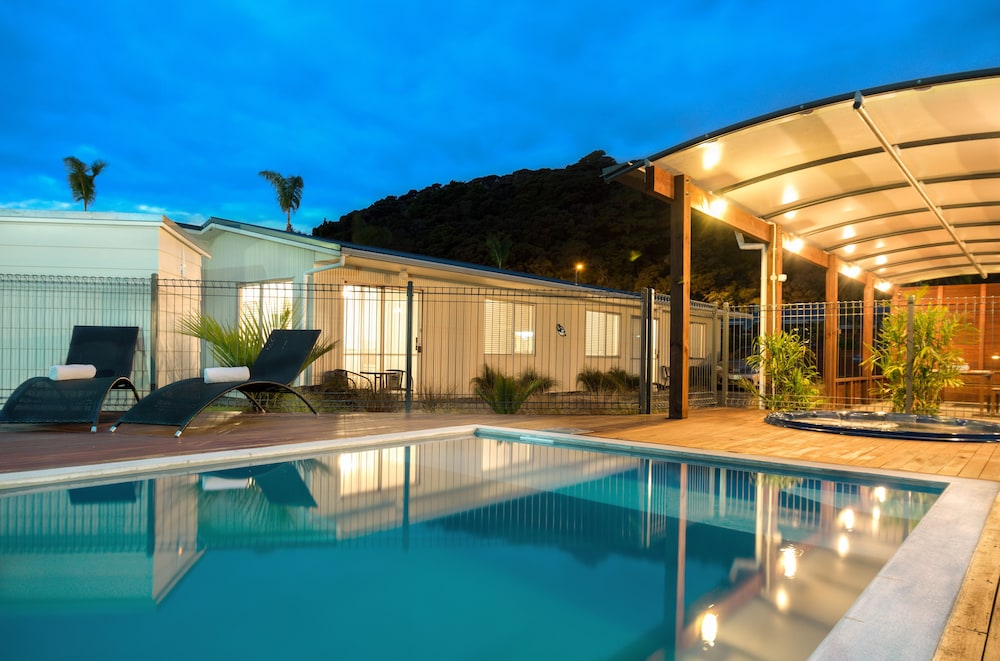 Averill Court Motel 28/63