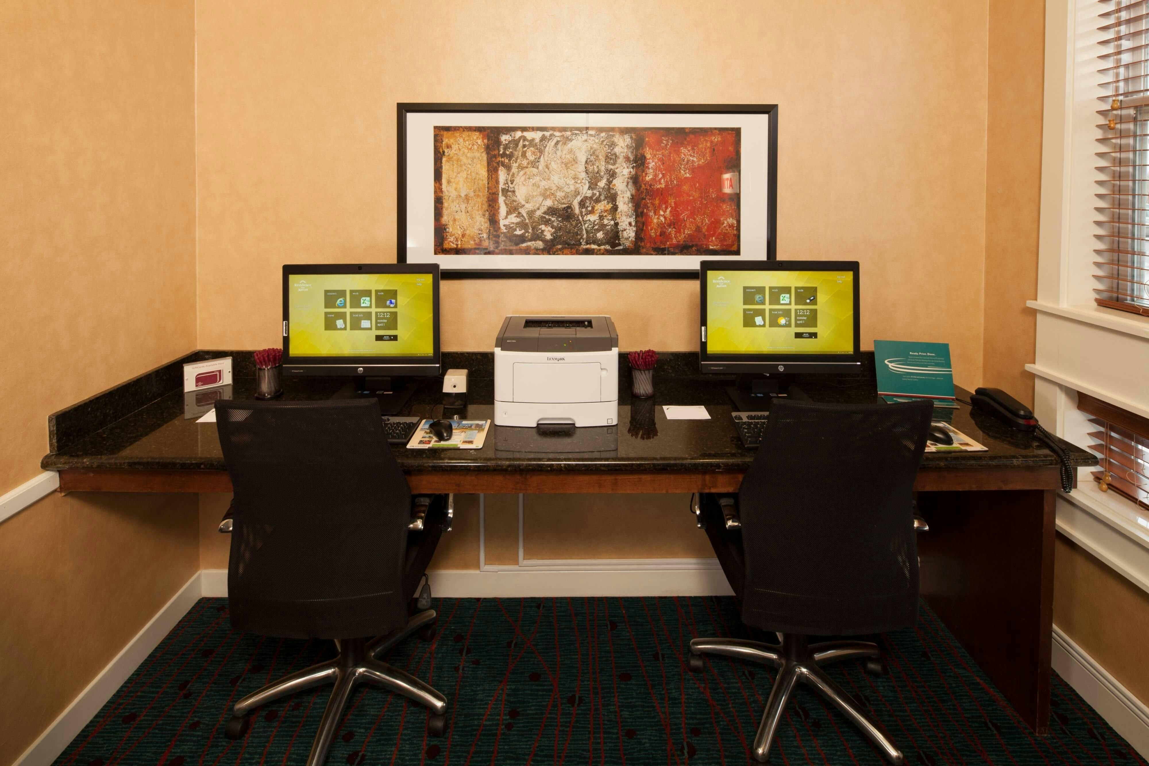 Residence Inn by Marriott Plazzio East 28/34