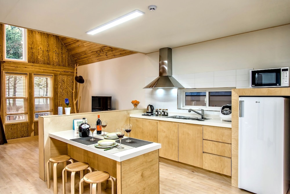 Browncabin Pension 33/50