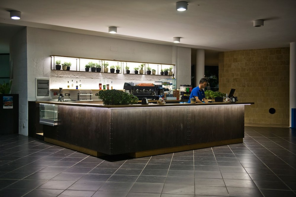 Corvino Resort 7/50