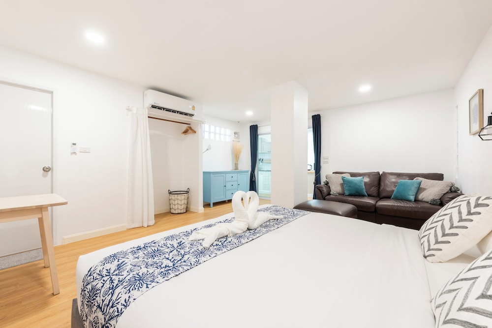 FAMILY, APARTMENT