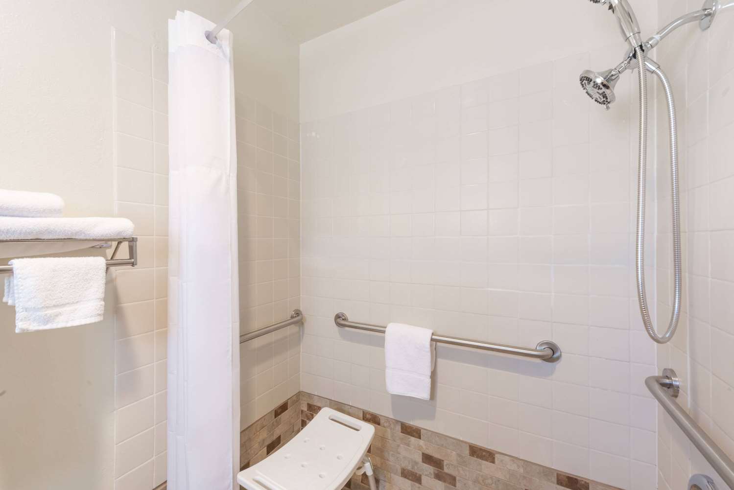 Days Inn by Wyndham Socorro 13/13