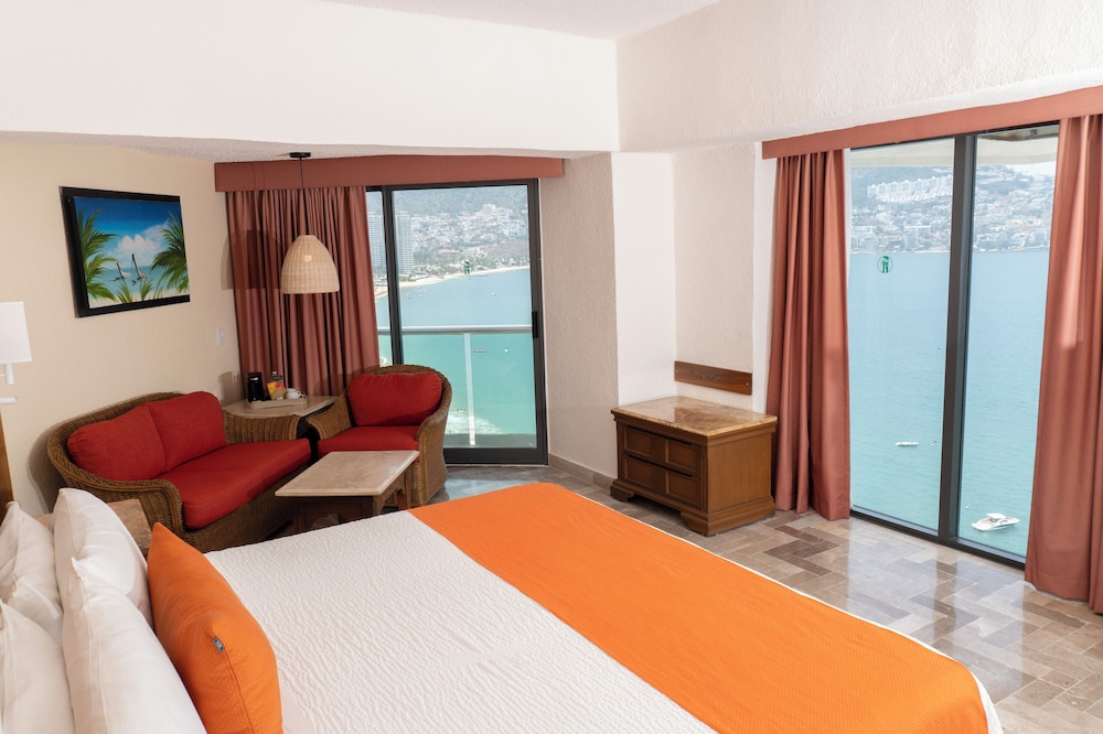 Copacabana Beach Hotel Acapulco 24/68