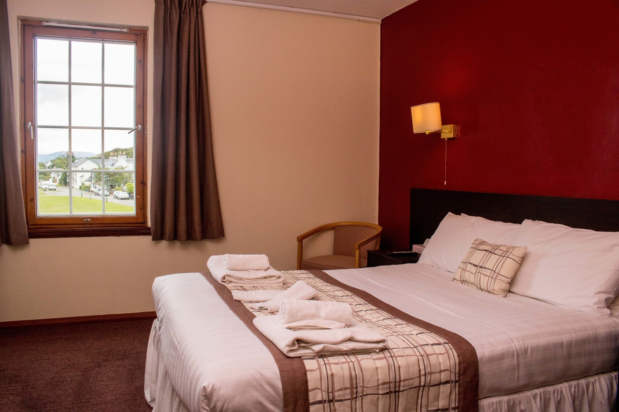 Room at Kings Arms Hotel Skye, Kyleakin