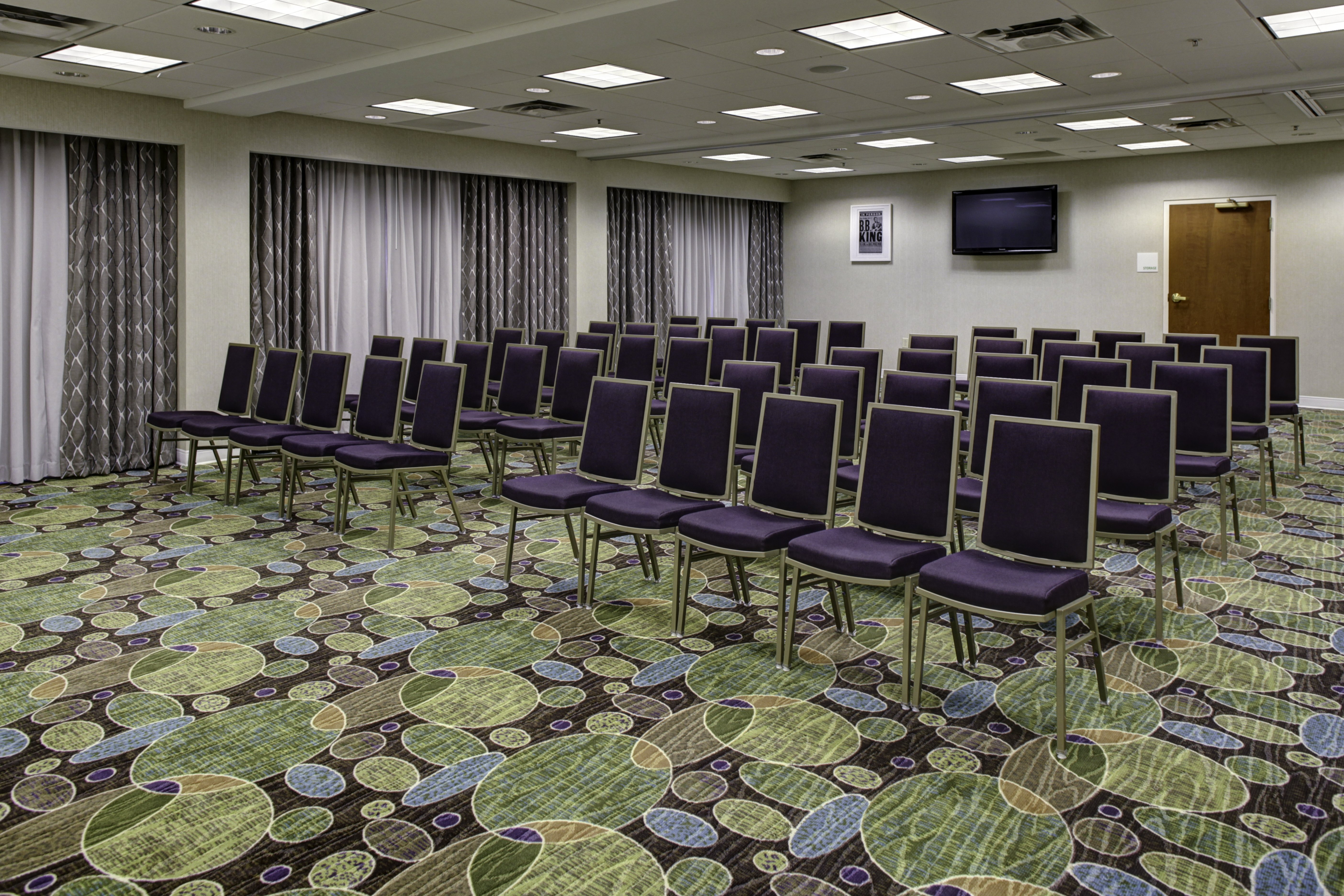 HOLIDAY INN FRANKLIN - COOL SPRINGS 54/64