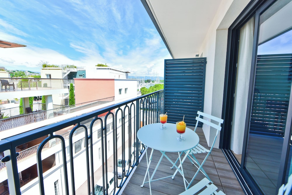 Hotel & Spa La Villa Port d Antibes 3/50