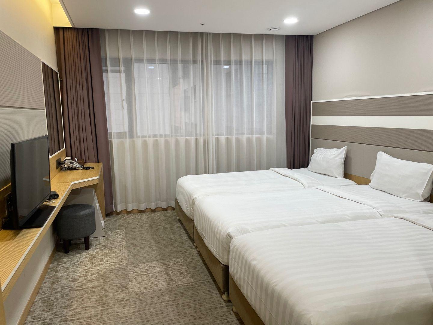 Room, Triple, Single