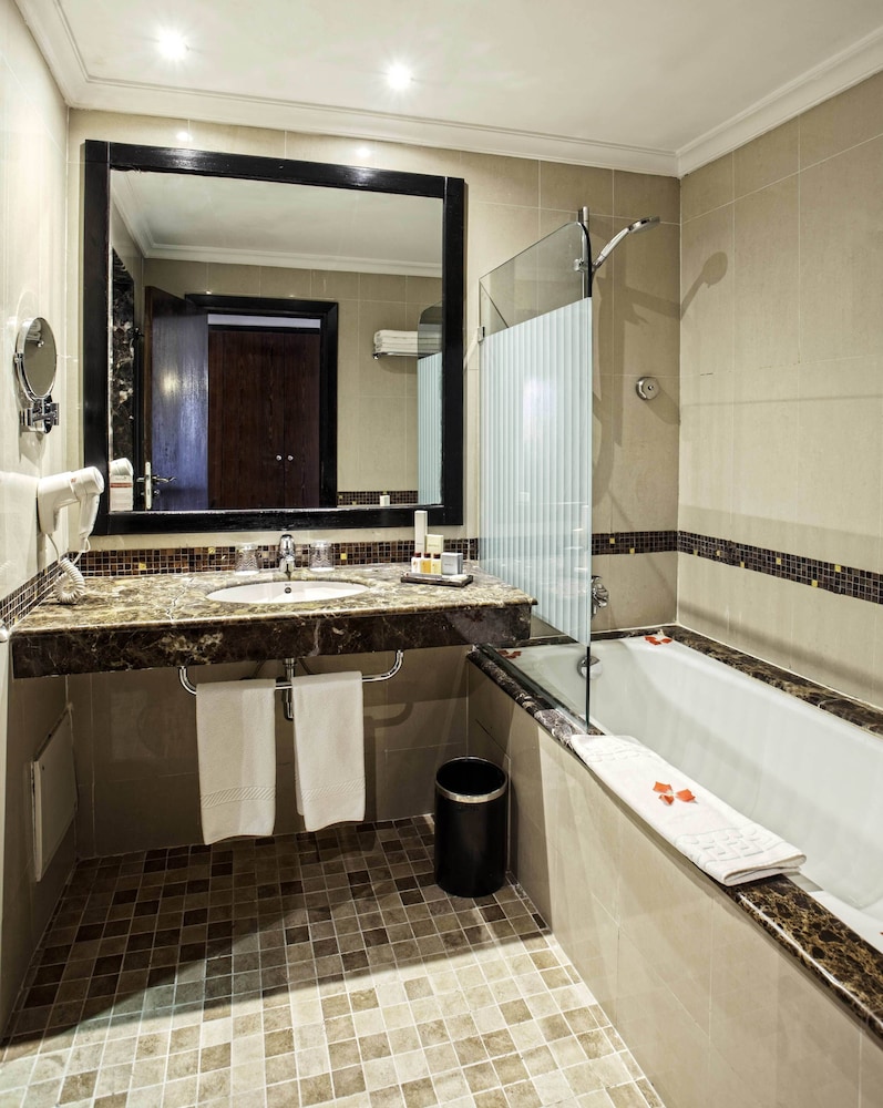 Palm Plaza Hotel And Spa 72/72