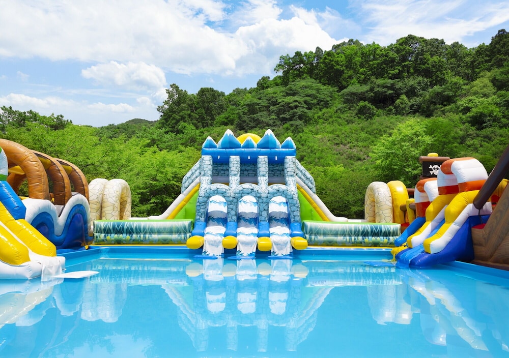 Oak Valley Resort 46/50