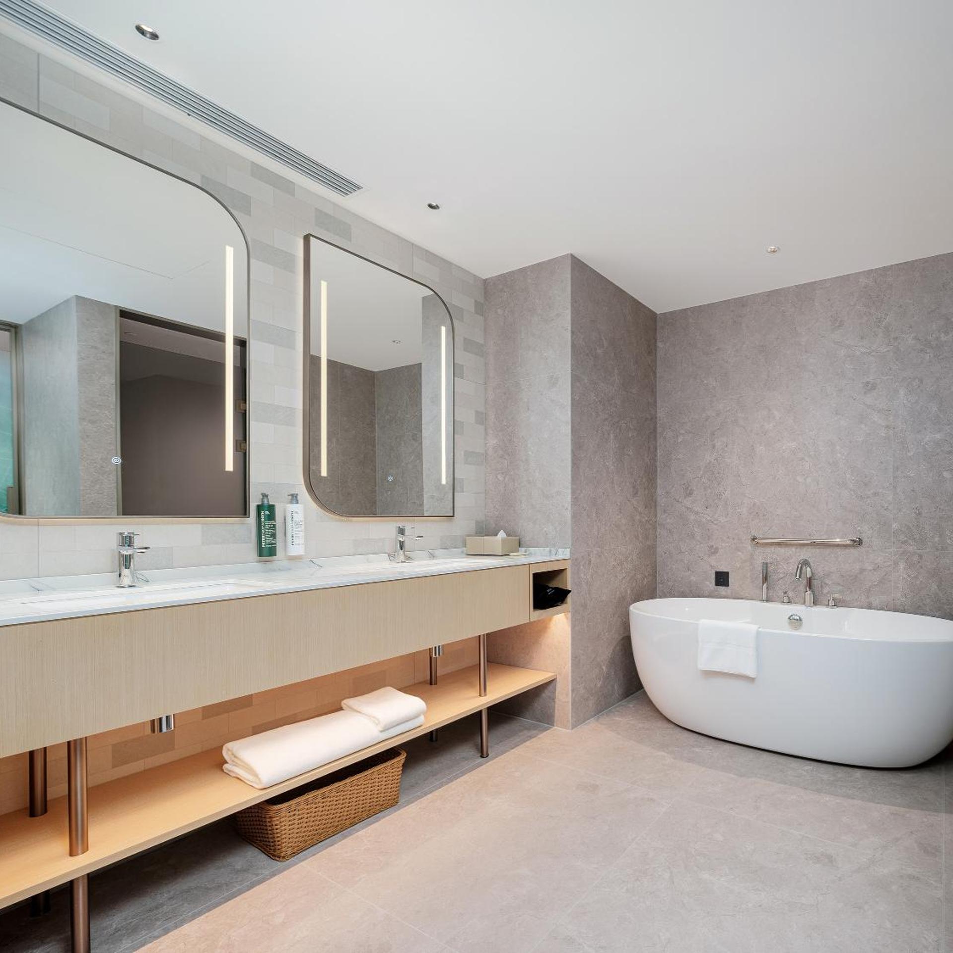 Hilton Garden Inn Ningguo Chengxi Lake 56/58