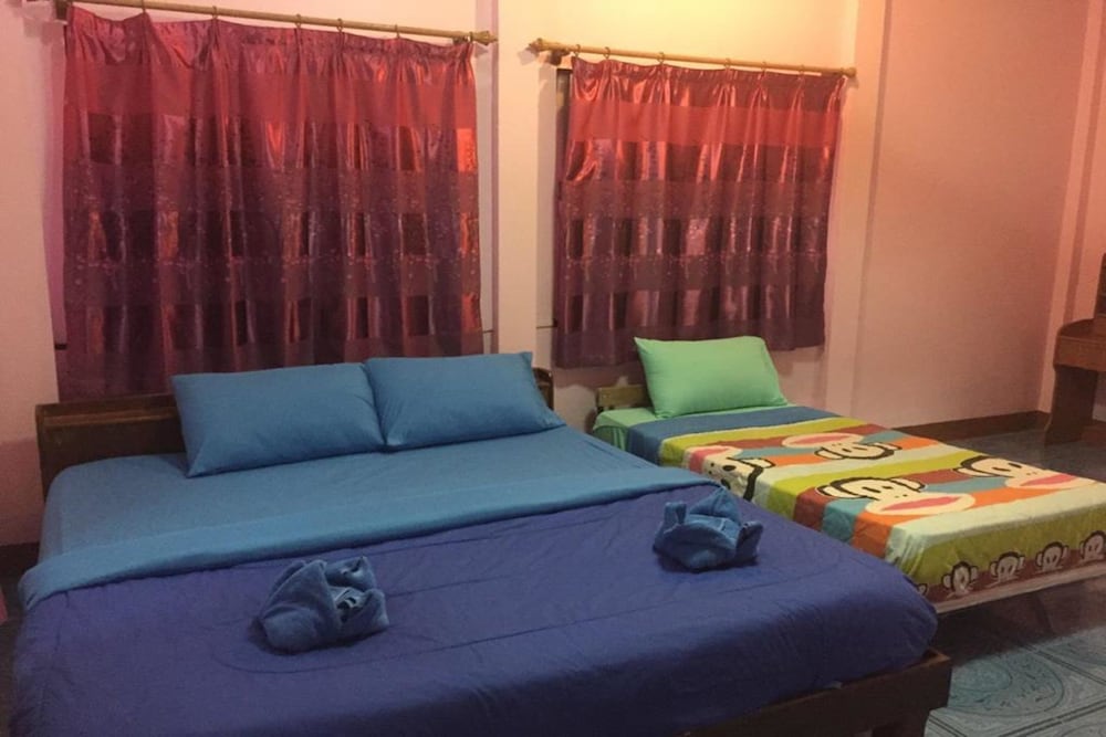 Sea Breeze Resort 28/35