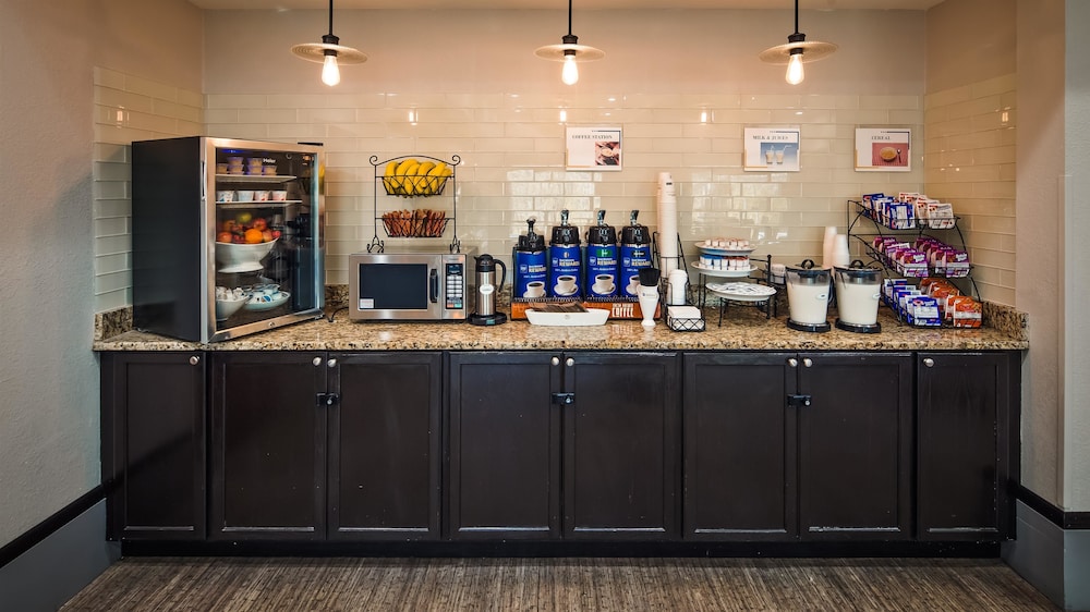 Best Western Magnolia Inn And Suites 30/36