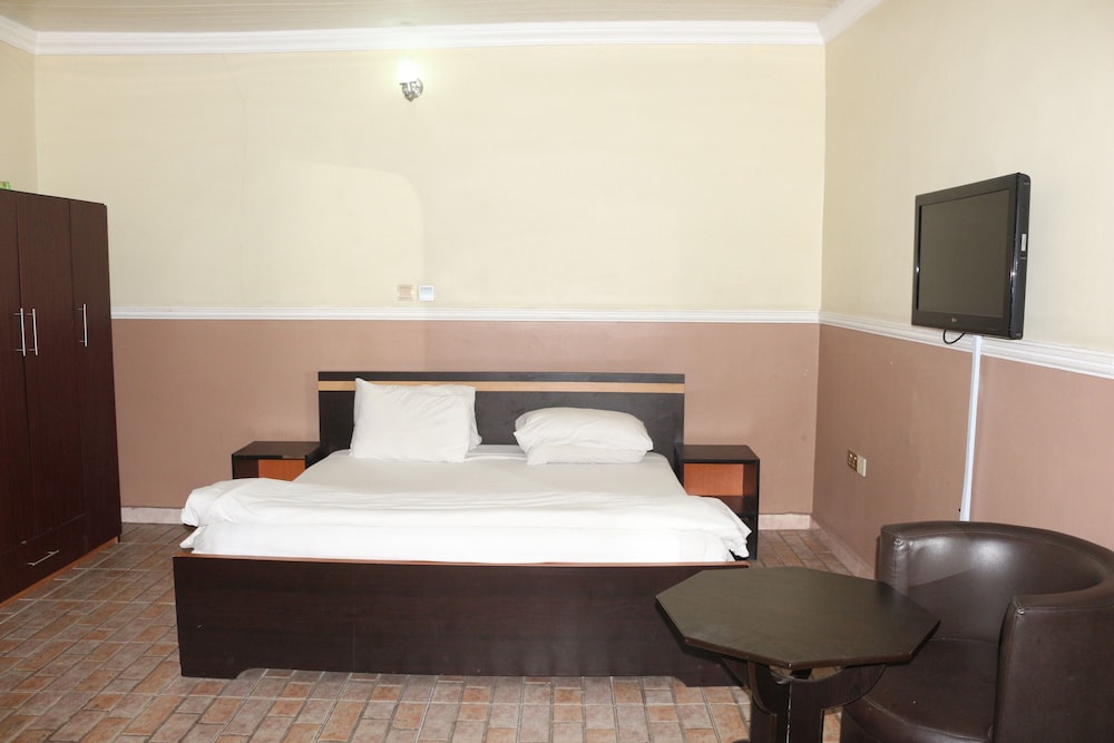 Entry Point Hotel 15/49