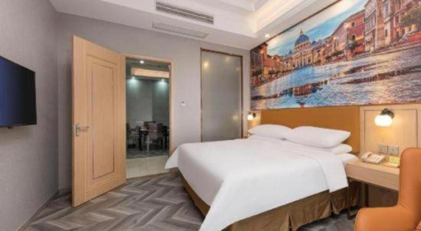 Vienna Hotel (Suzhou Jinji Lake) 26/50