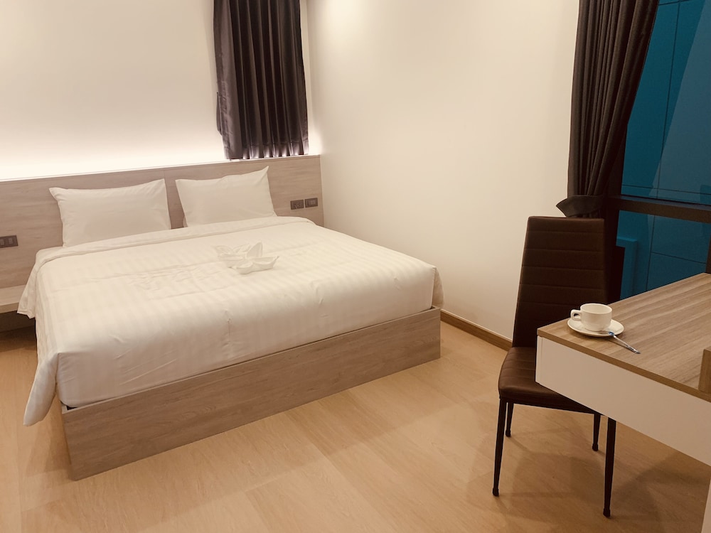 Thana Wisut Hotel 19/49