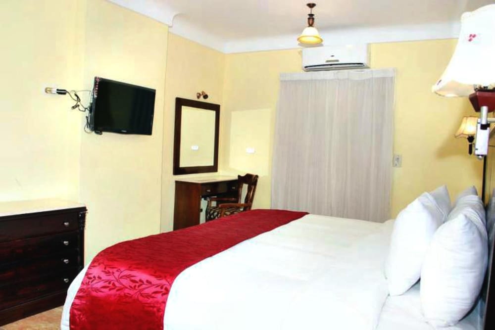 Alexandria Mediterranean Suites 5/30