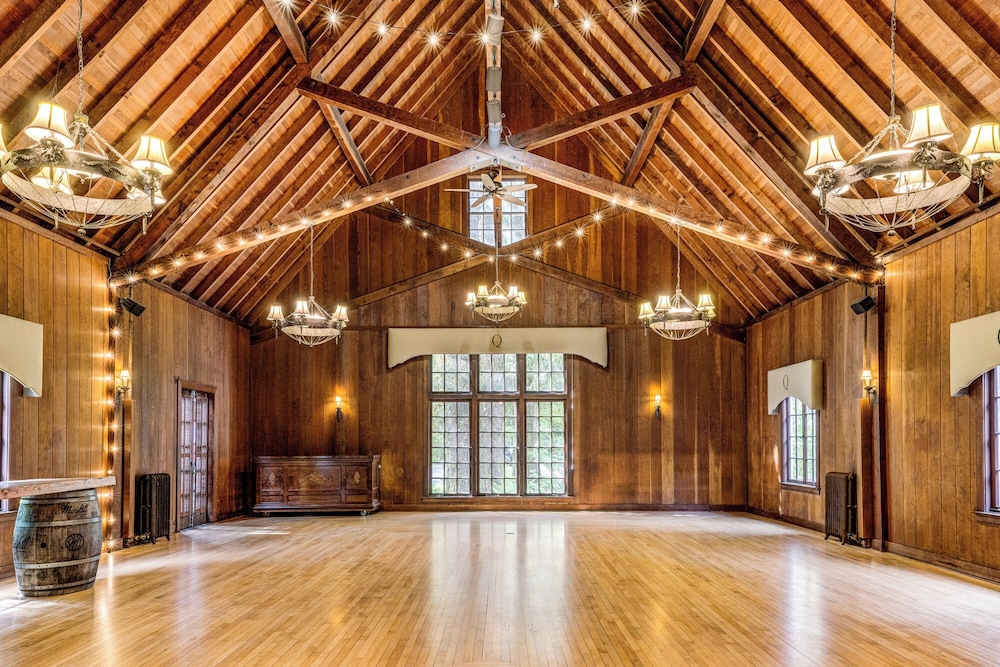 Lake Quinault Lodge 8/50
