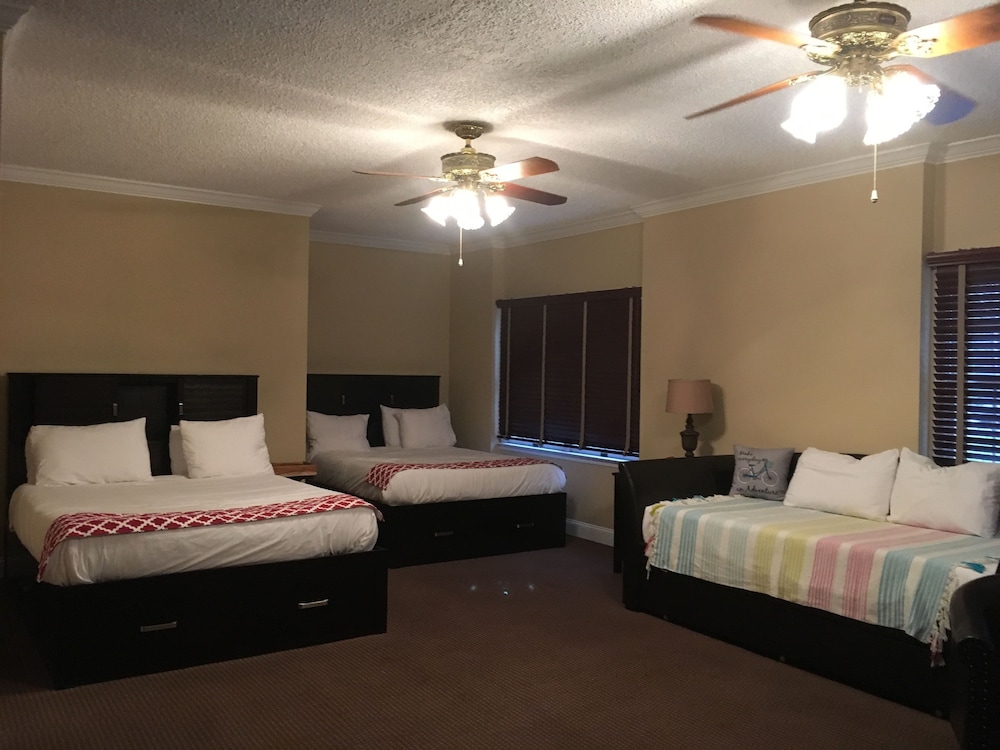 Colts Neck Inn Hotel 15/64