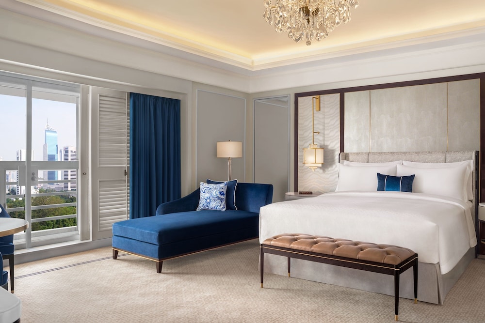 GRAND, KING BED, BALCONY