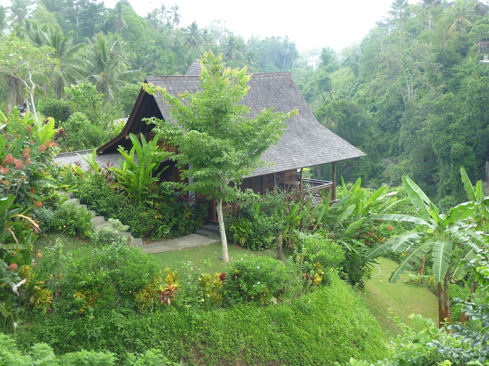 Amori Villa 42/48