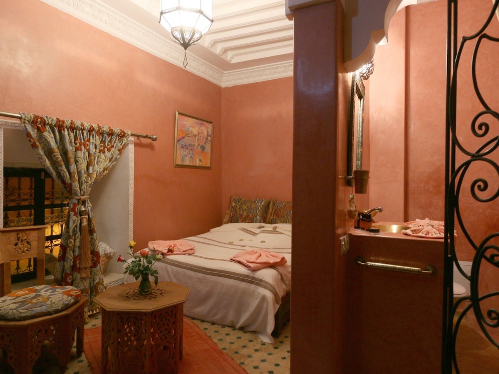 ROOM, DOUBLE BED, PRIVATE BATHROOM