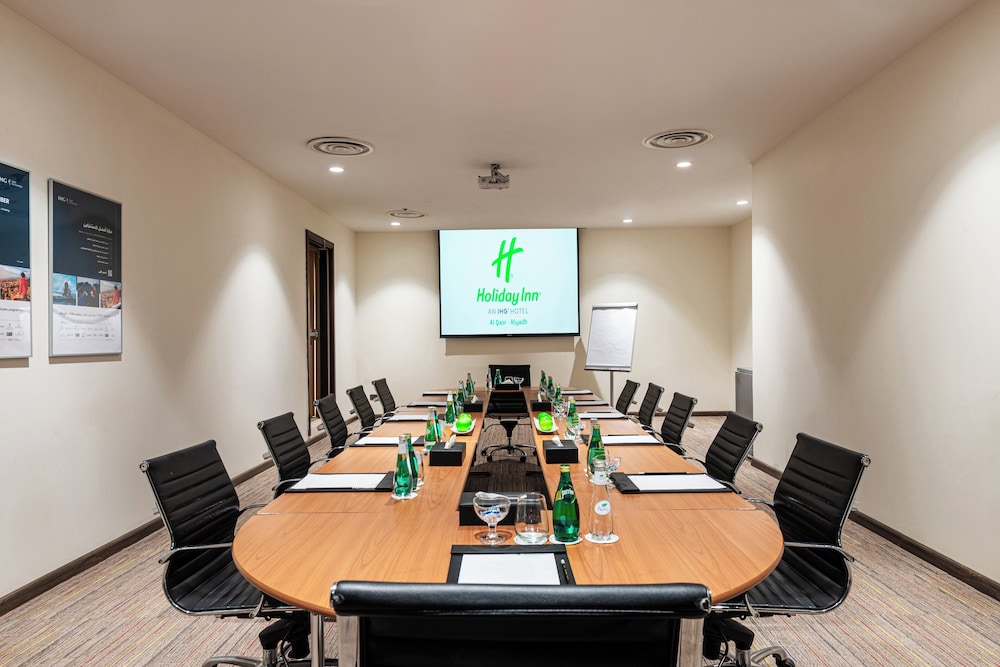 Holiday Inn Al Qasr 40/50