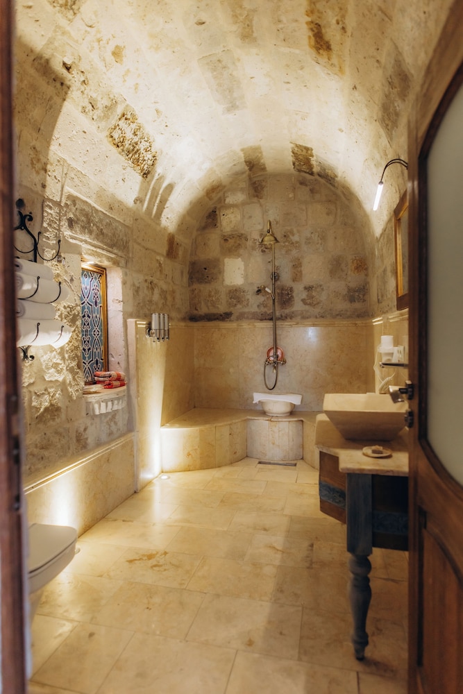 Sah Saray Cave Suites Halal Hotel 7/61