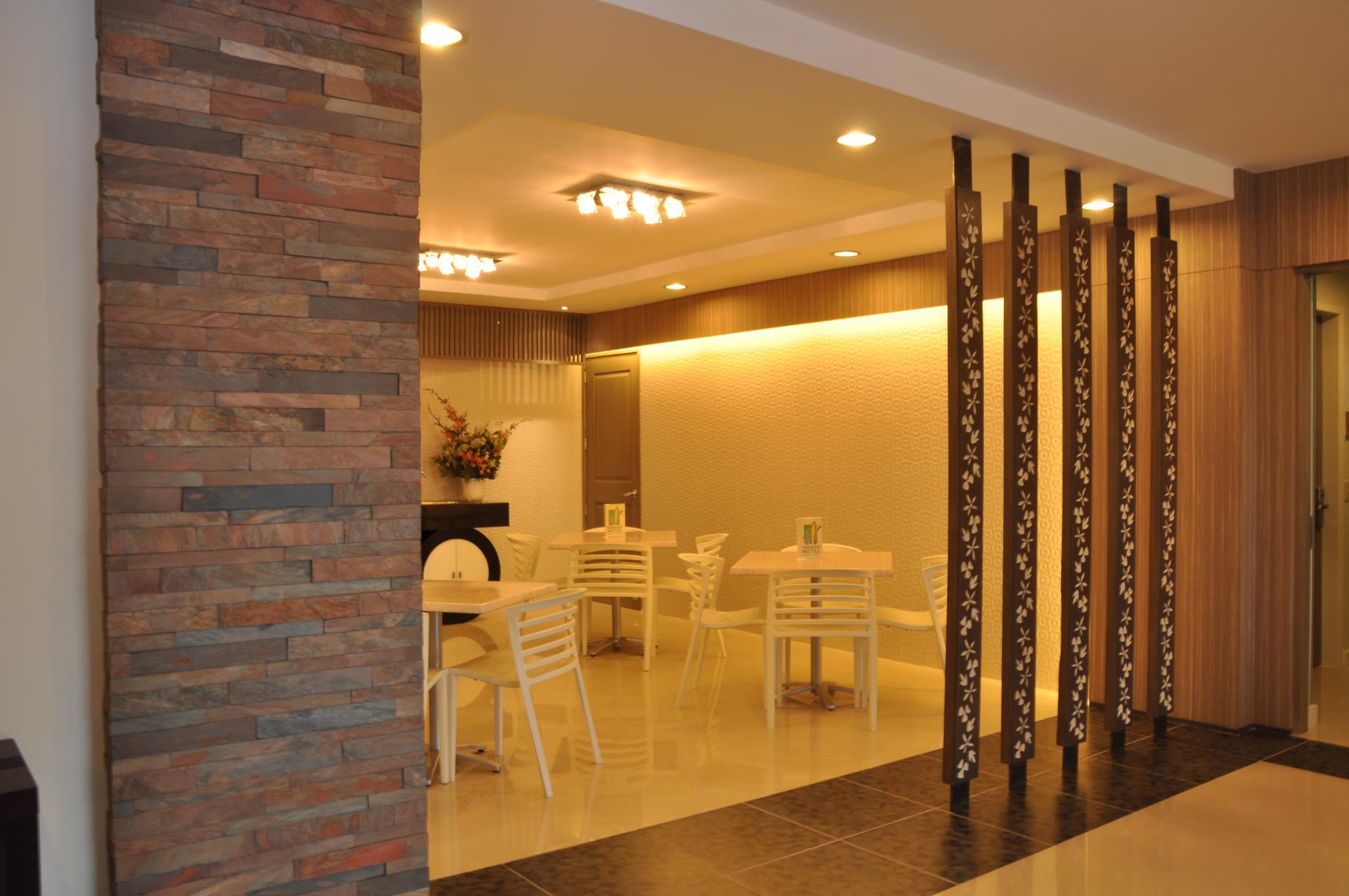 Magallanes Square Hotel 39/51