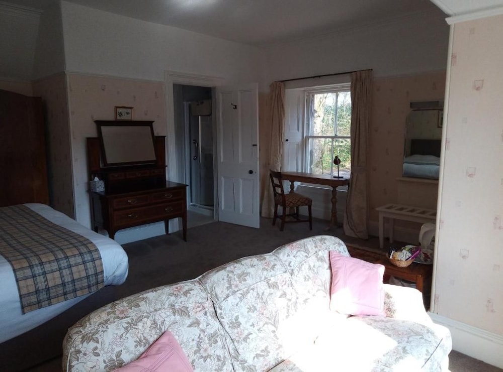 Whitchester Christian Guest House 13/50