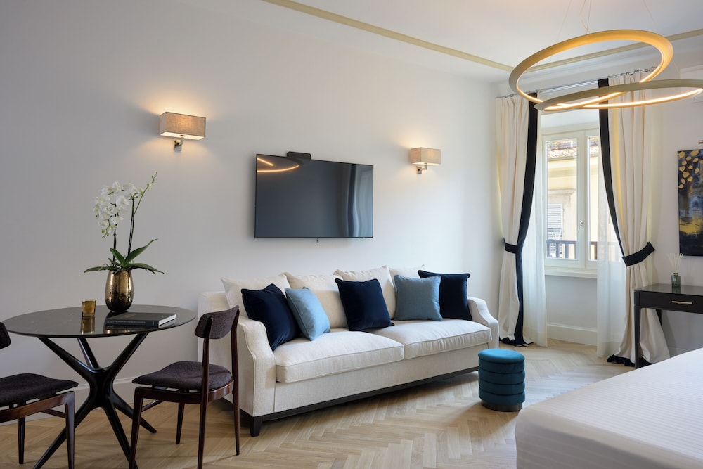 Tornabuoni Suites Collection 14/50