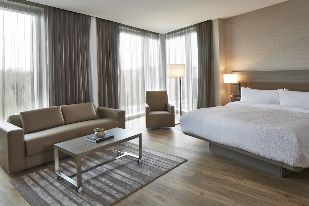 Ac Hotel Columbus Dublin 12/62
