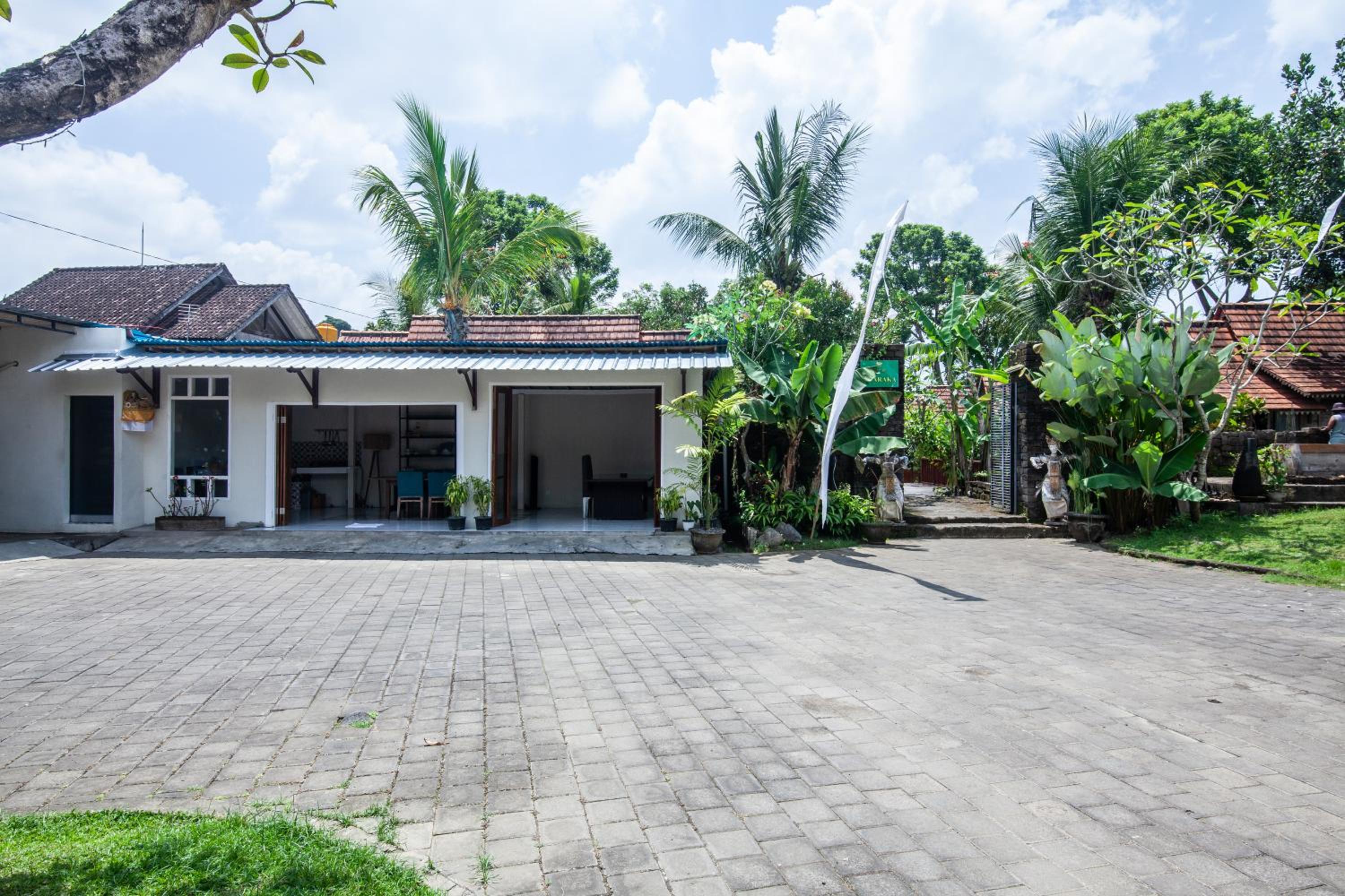 Outpost Ubud Bungalows 9/13