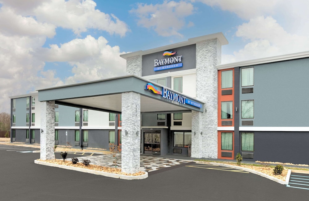 Baymont by Wyndham East Ridge 42/49
