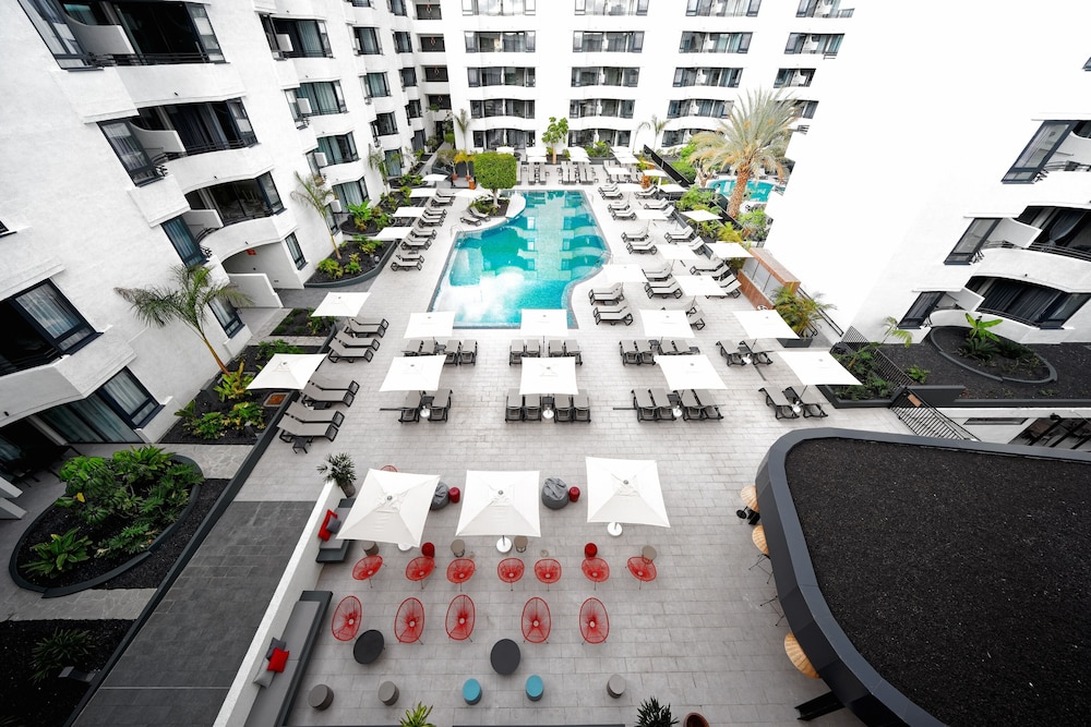 HOVIMA Suites Costa Adeje in ADEJE