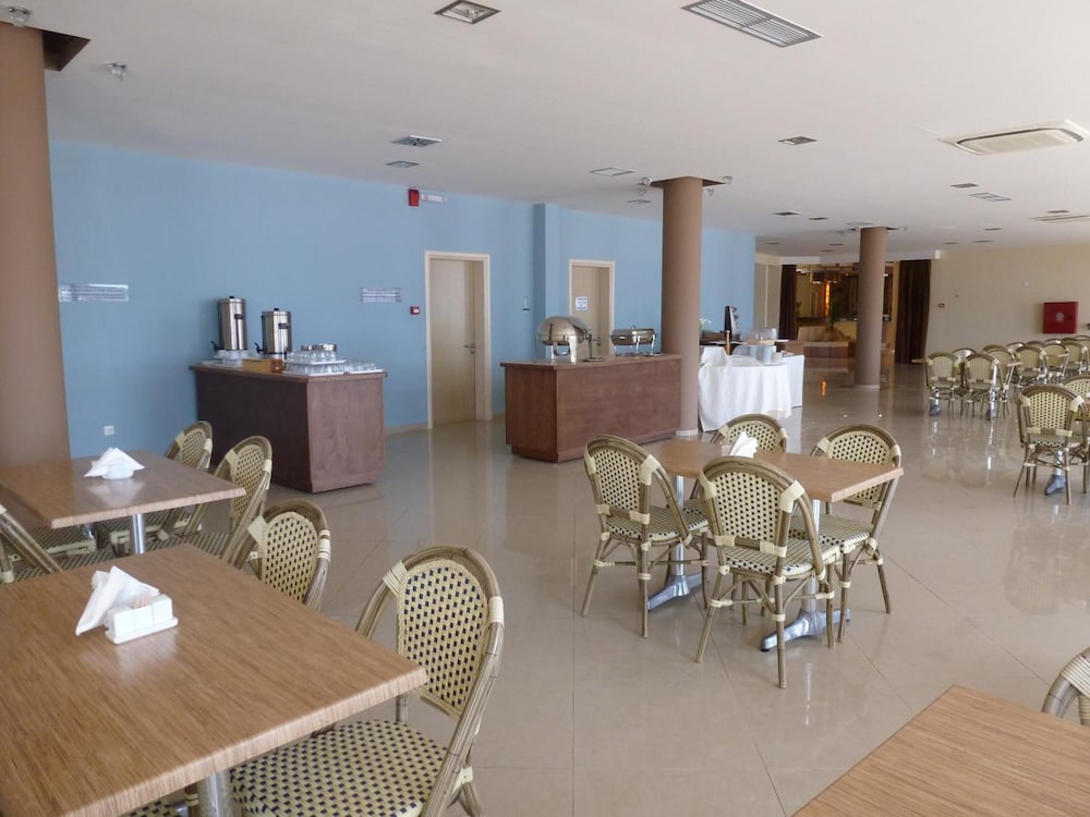 Hotel Plaza 38/58