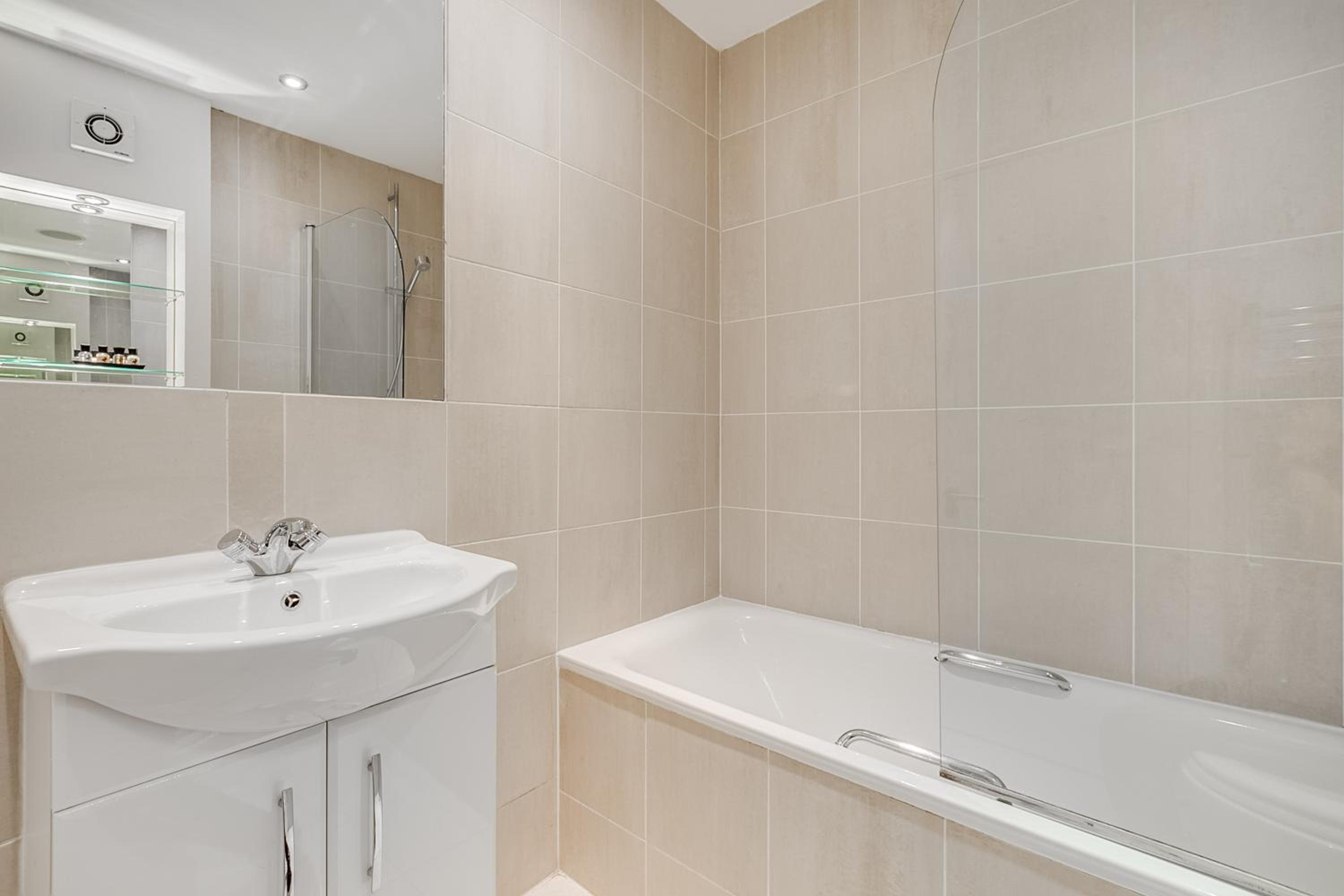 Nell Gwynn Chelsea Accommodation 50/50