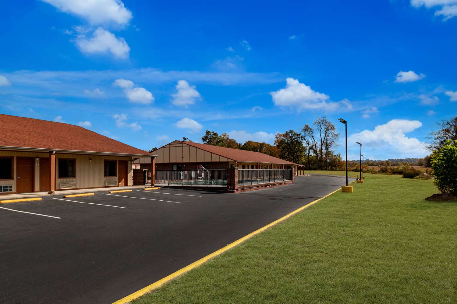 Econo Lodge Cornersville I-65 45/46