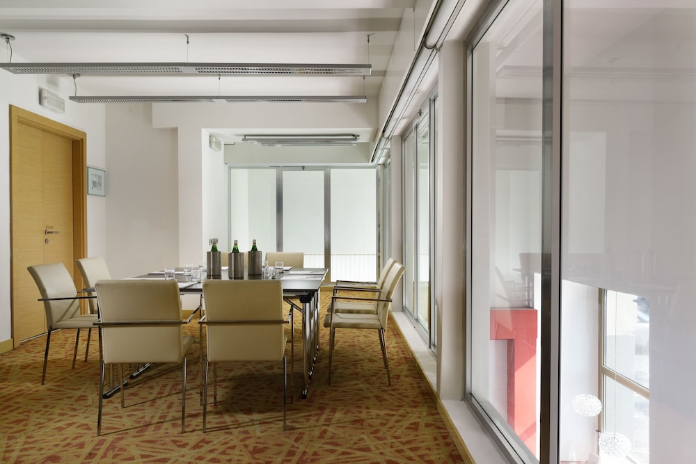 Unahotels Napoli 70/76