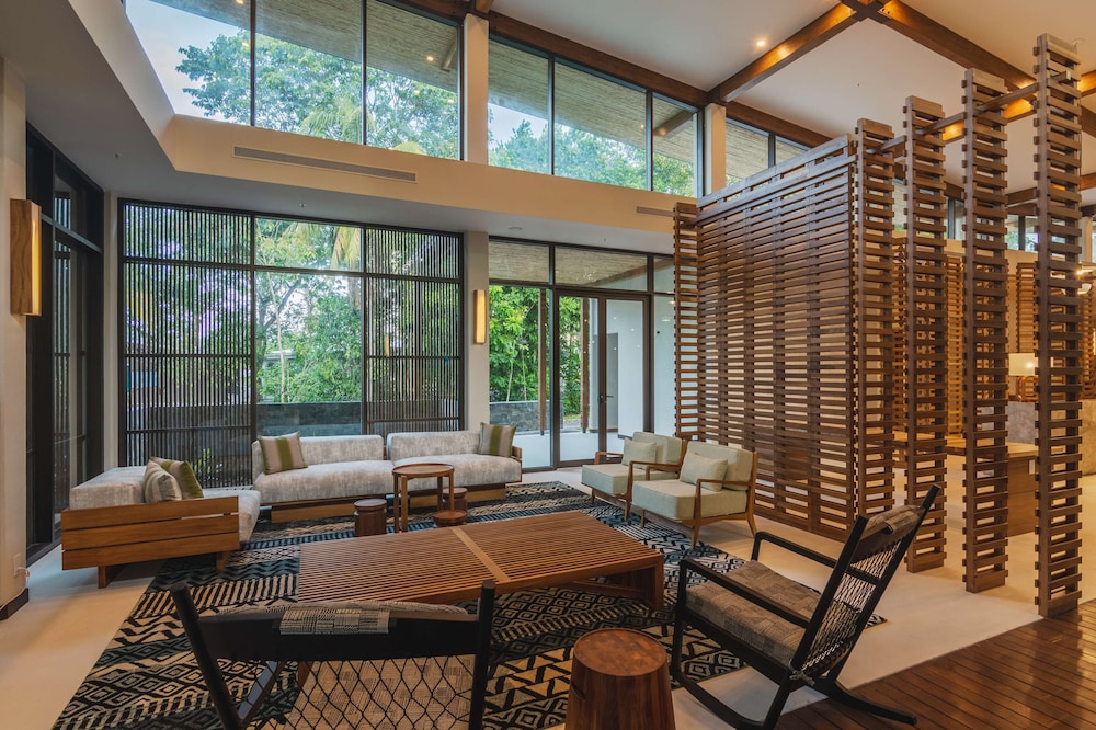 Botanika Osa Peninsula, Curio Collection by Hilton 39/73