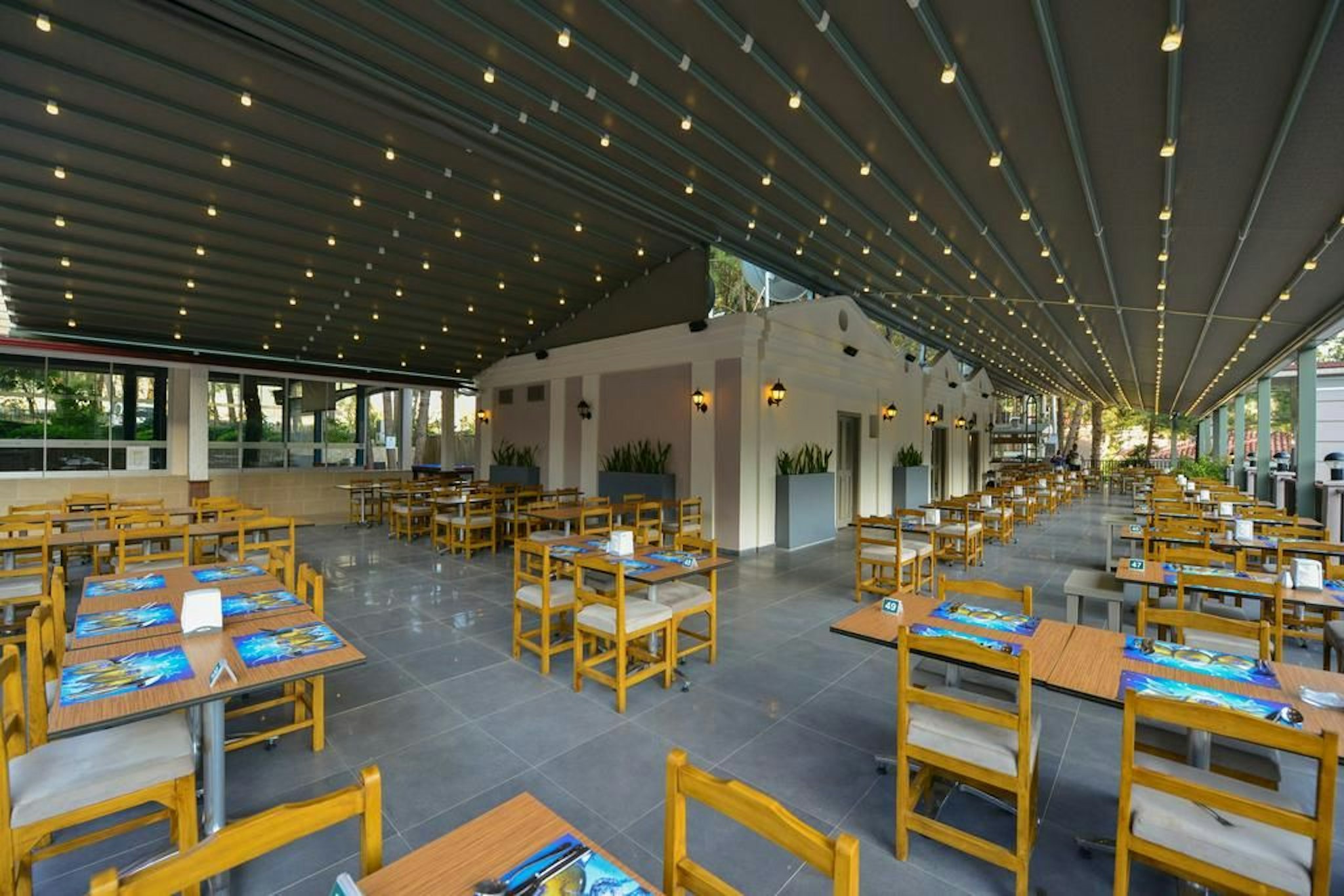 Pine Valley Hotel 16/21