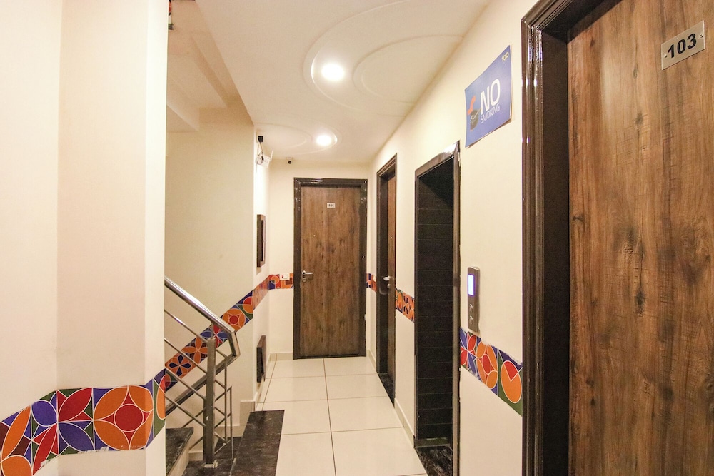 Fabhotel Rosewood Inn Gt Road 26/36