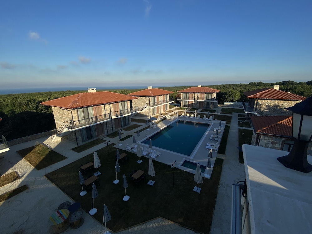 Hotel Rezve 17/25