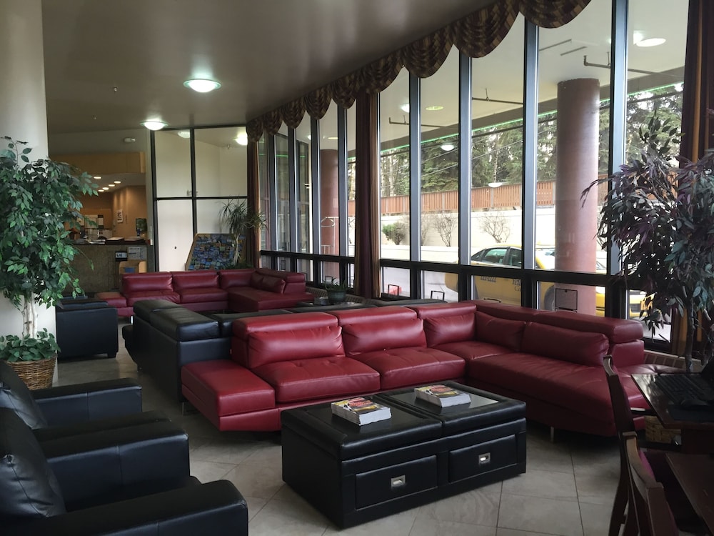 Alex Hotel and Suites Anchorage Airport 41/66
