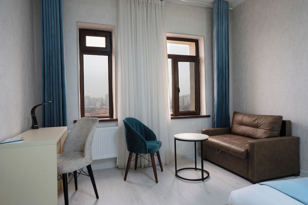 The Tower Hotel Tashkent 51/70