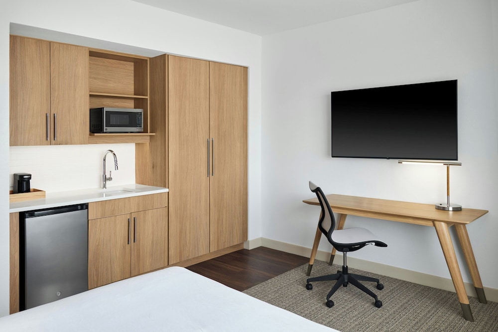 Element by Marriott Branson 42/50