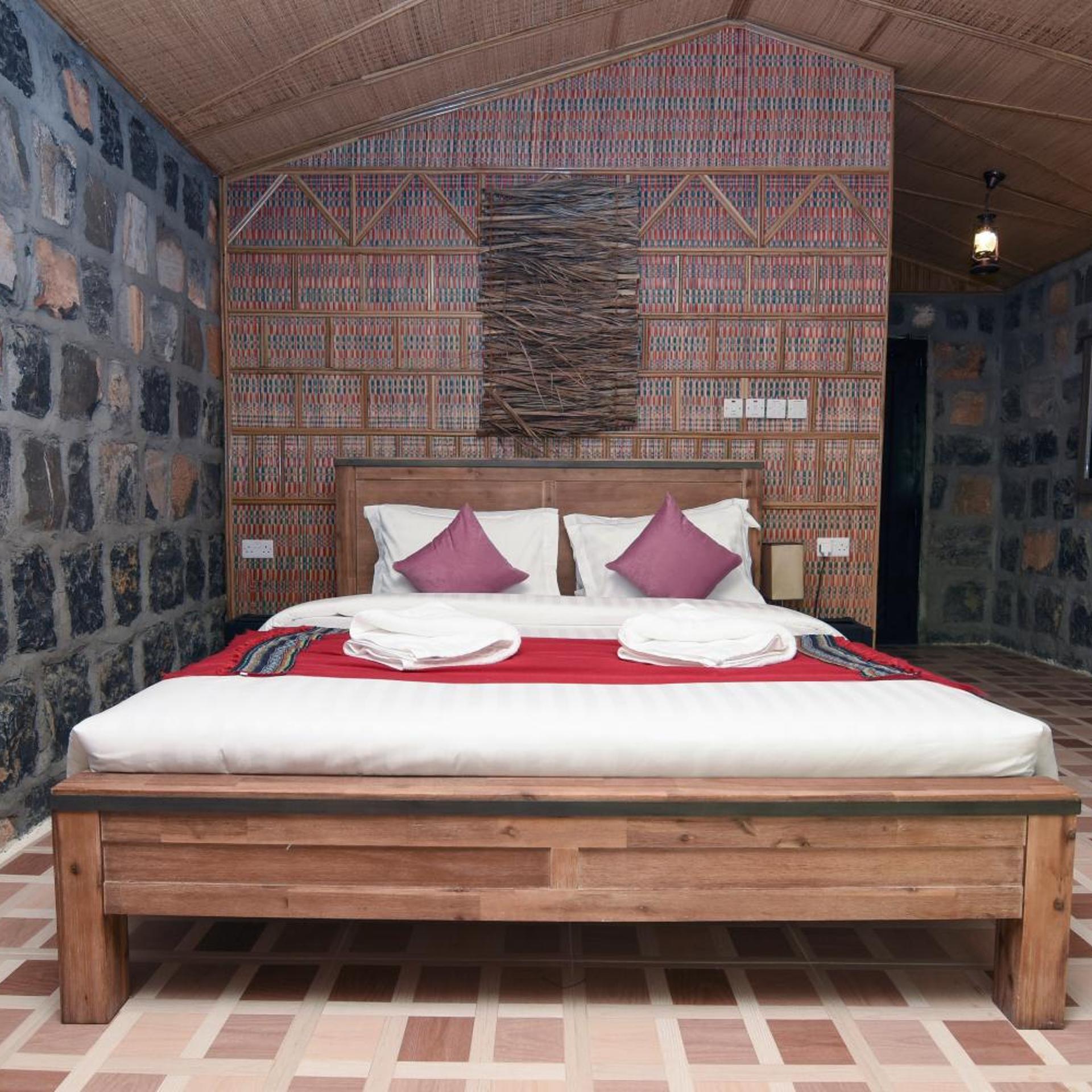 Mounyain View Room