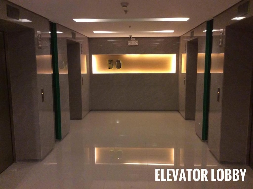 Green Residences 8/50