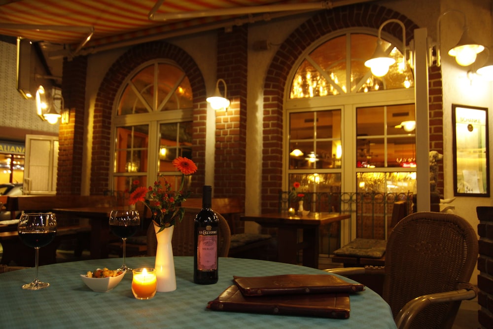 Hotel Kaiserhof Wesel 32/39