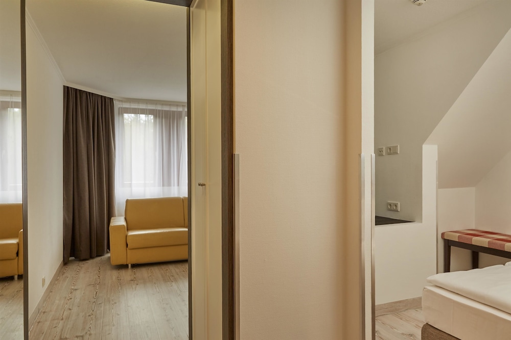 H Hotel Nuremberg Ex Ramada Landhotel 20/59