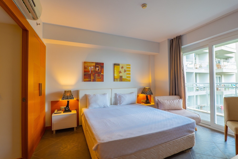 Karya Family Resort 25/88